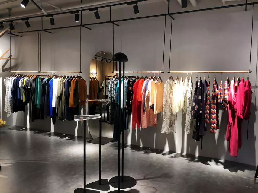 開服裝店到開工廠:我的馬拉松式品牌創(chuàng)建之路|D+訪